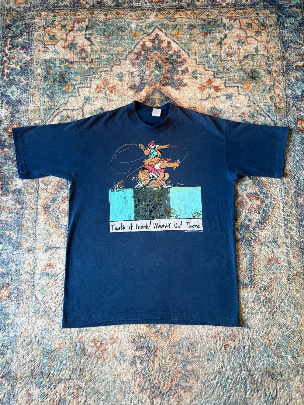 Vintage 80s Bears Fishing Way Out There Humour T-shirt Size XL